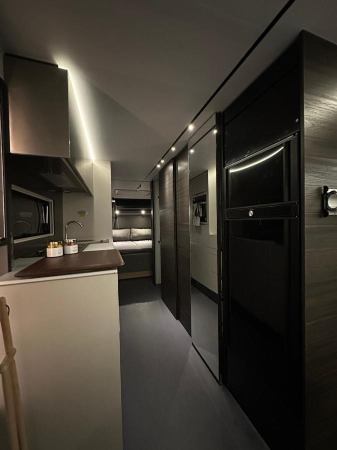 Santa'S Luxury Trailer Hotel Rovaniemi Exterior foto